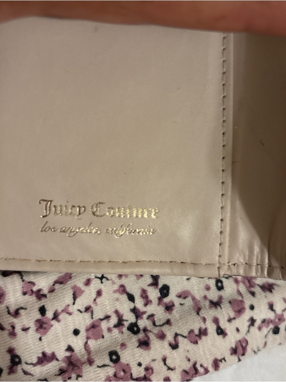 Juicy Couture Black Logo Heart-Emblem Wallet - Picture 12 of 15